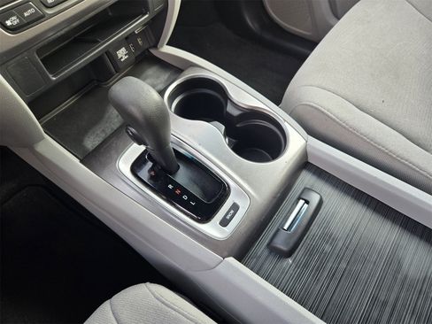 Used 2016 Honda Pilot EX image 17