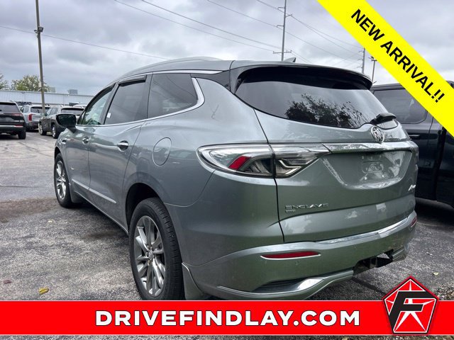 Used 2023 Buick Enclave Avenir w/ Avenir Technology Package AWD/4WD image 9