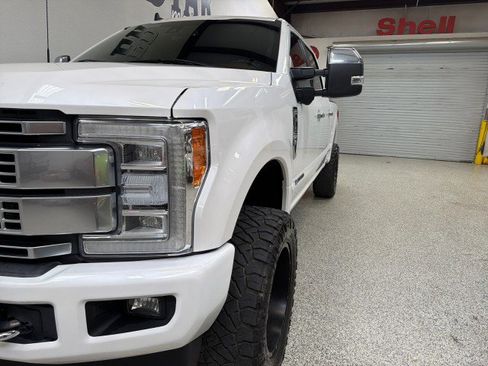 Used 2019 Ford F250 Platinum w/ Platinum Ultimate Package image 9