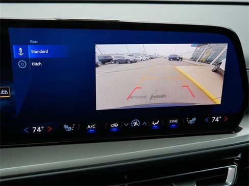 Certified 2025 Chevrolet Traverse LT image 20