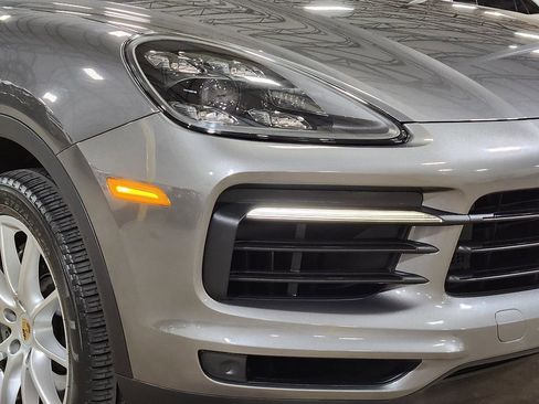 Used 2019 Porsche Cayenne S image 13