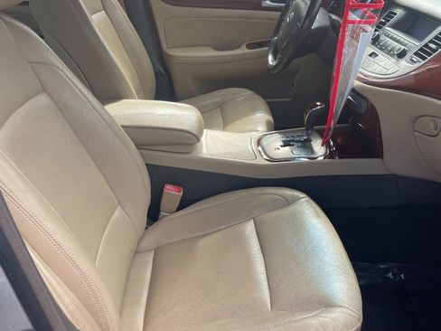 Used 2012 Hyundai Genesis 3.8 image 9
