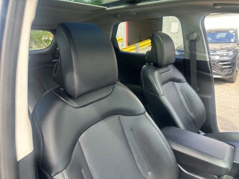 Used 2024 Kia Sportage EX w/ EX Premium Package AWD/4WD image 35