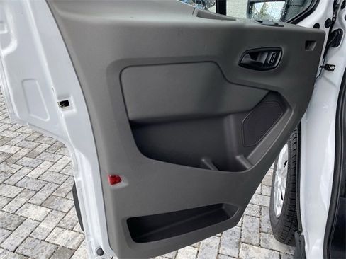 New 2025 Ford E-Transit Low Roof image 52