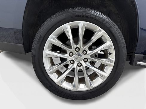 Used 2019 Cadillac Escalade Luxury AWD/4WD image 50
