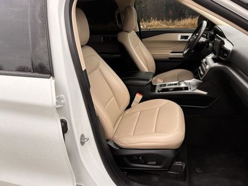 Used 2020 Ford Explorer XLT w/ Equipment Group 202A image 45