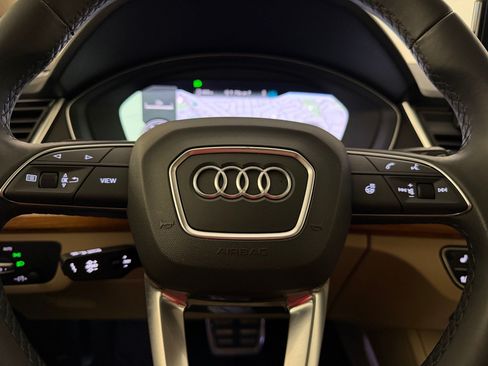 Used 2023 Audi Q5 2.0T Premium Plus w/ Premium Plus Package AWD/4WD image 11