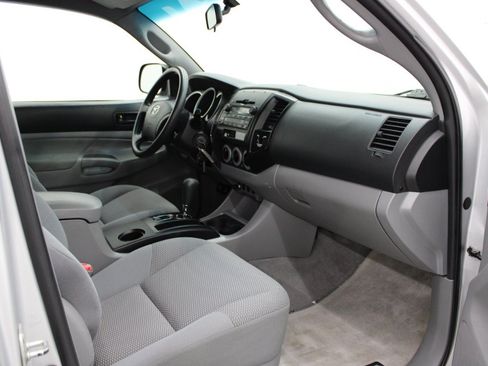 Used 2010 Toyota Tacoma 2WD Access Cab image 10