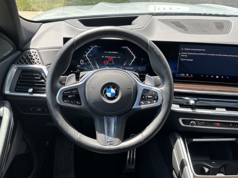 Used 2026 BMW X6 xDrive40i AWD/4WD image 18