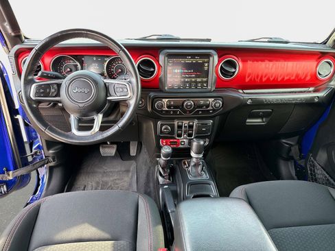 Used 2019 Jeep Wrangler Unlimited Rubicon AWD/4WD image 16