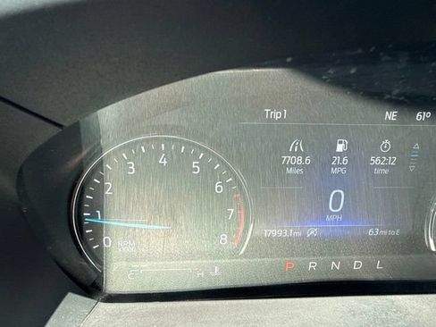 Used 2024 Ford Explorer XLT w/ Equipment Group 202A AWD/4WD image 15