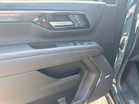 Used 2025 Chevrolet Tahoe RST w/ RST Capability Package AWD/4WD image 14