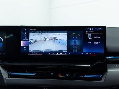 Certified 2025 BMW 530i image 18