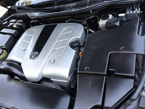 Used 2004 Lexus LS 430 image 40