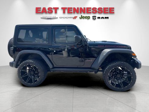 Used 2023 Jeep Wrangler Rubicon w/ Cold Weather Group AWD/4WD image 2