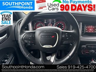 Used 2017 Dodge Charger SE video 2