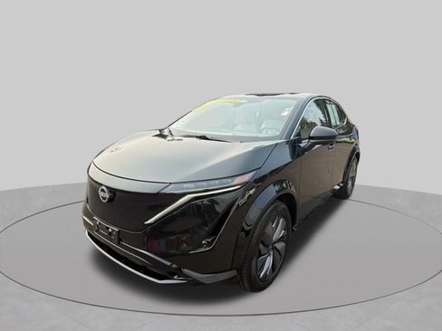 Used 2023 Nissan Ariya FWD image 7
