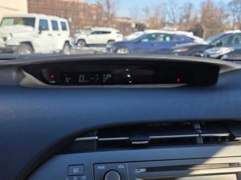 Used 2014 Toyota Prius Four image 14