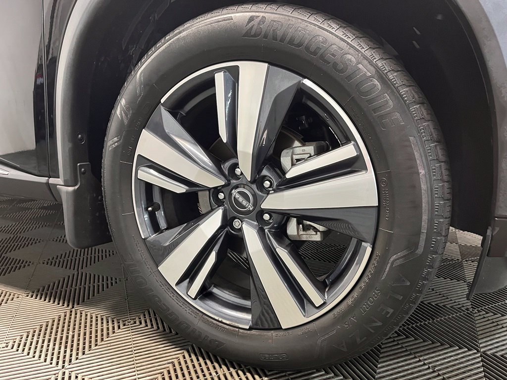 Used 2023 Nissan Rogue SL w/ SL Premium Package AWD/4WD image 3