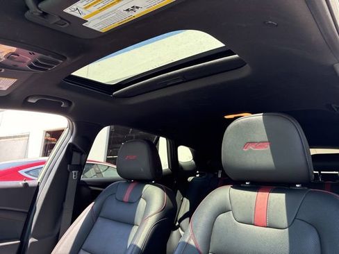 Used 2024 Chevrolet Trax RS w/ Sunroof Package image 10