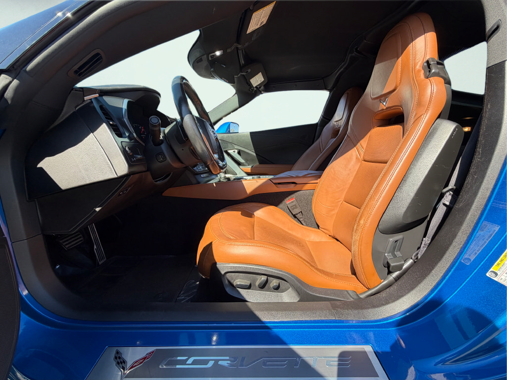 Used 2016 Chevrolet Corvette Stingray Coupe w/ 2LT Preferred Equipment Group RWD image 2