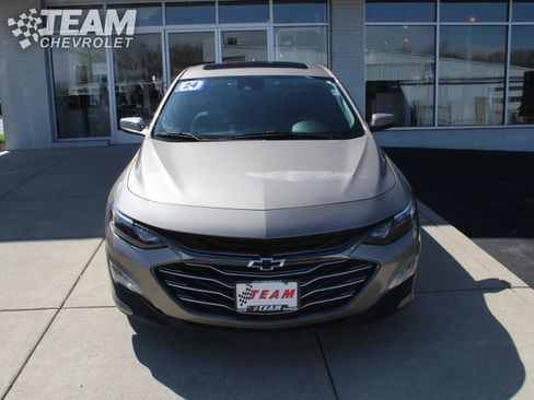Used 2024 Chevrolet Malibu LT FWD image 9