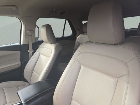 Used 2020 Ford Explorer XLT w/ Equipment Group 202A image 17