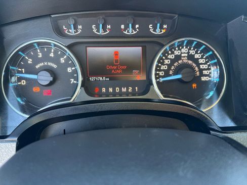 Used 2012 Ford F150 XLT w/ XLT Chrome Pkg image 14