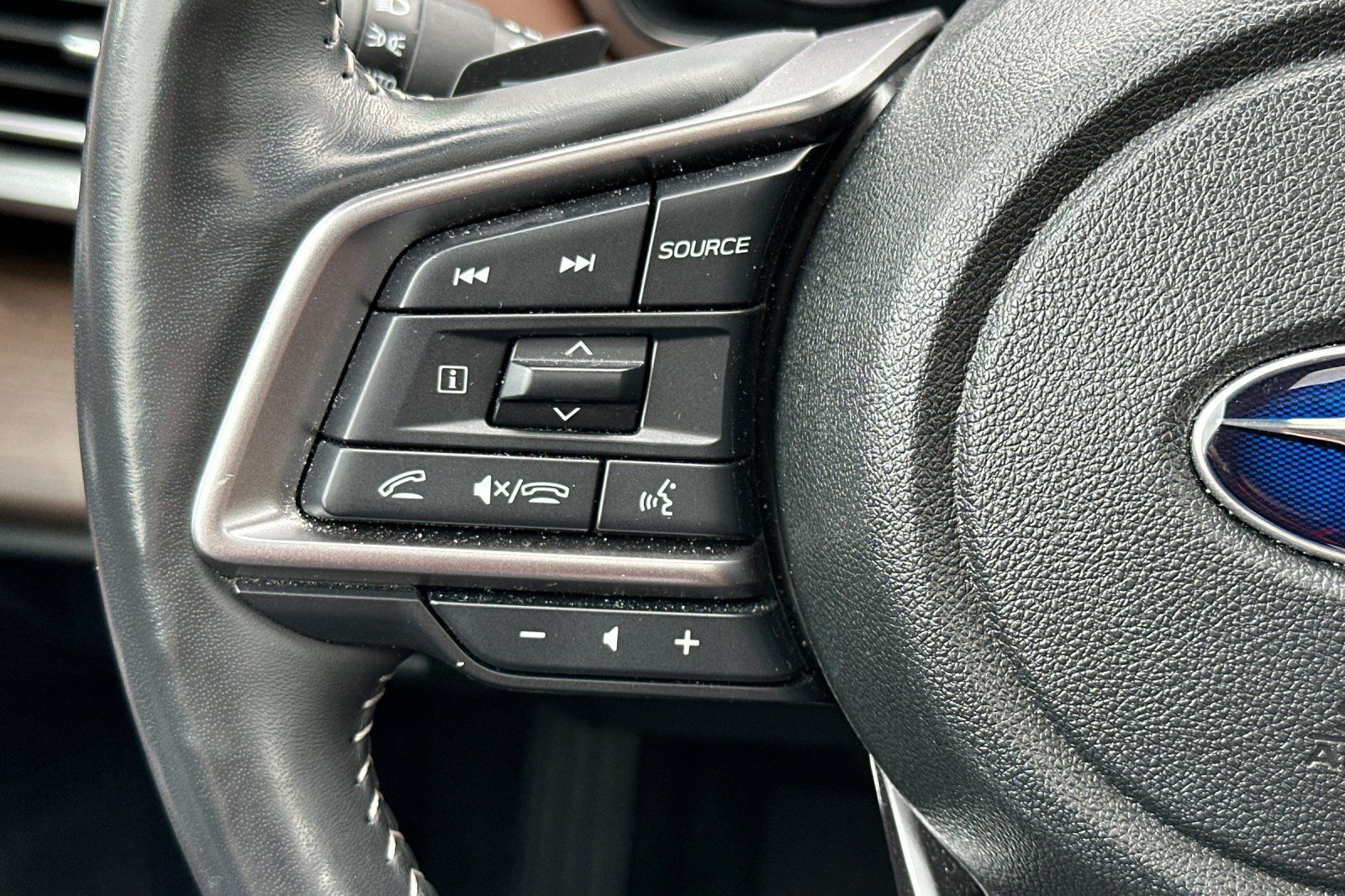Used 2025 Subaru Outback Touring XT AWD/4WD image 29