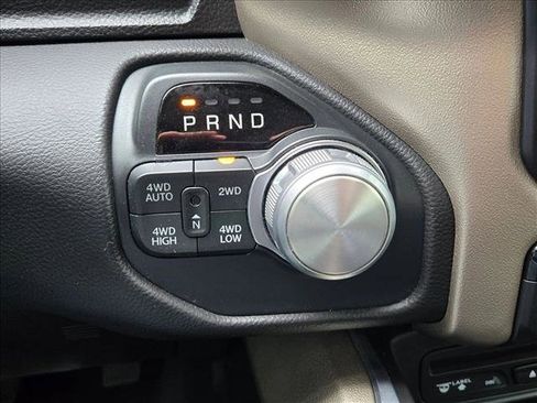 Used 2019 RAM 1500 Laramie image 11