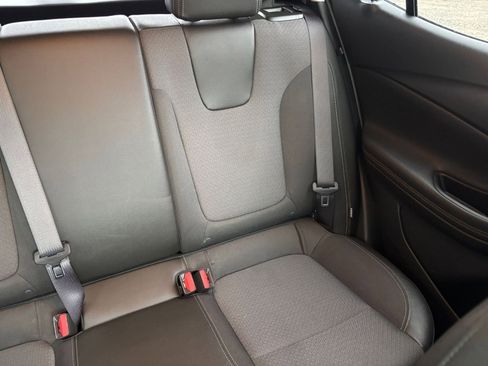 Used 2025 Buick Encore GX Preferred image 33