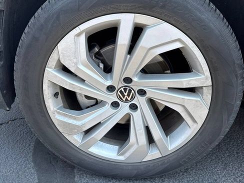 Used 2022 Volkswagen Atlas SE w/ Panoramic Sunroof Package AWD/4WD image 11