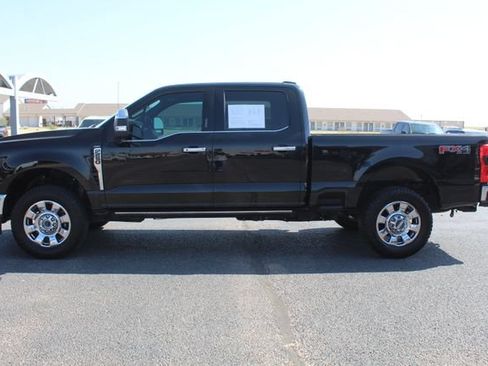 Used 2023 Ford F250 Lariat w/ Lariat Ultimate Package AWD/4WD image 7