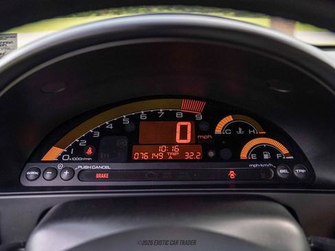Used 2004 Honda S2000 image 29