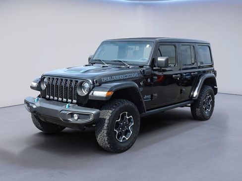 Used 2023 Jeep Wrangler Unlimited Rubicon 4xe w/ Cold Weather Group AWD/4WD image 2