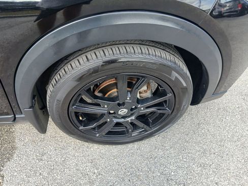 Used 2020 Nissan Kicks SR w/ SR Premium Package FWD image 21