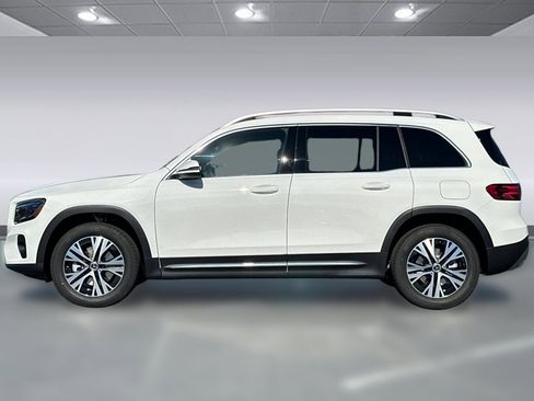New 2026 Mercedes-Benz GLB 250 image 2