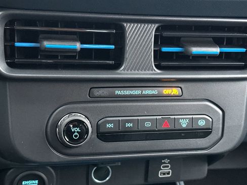 New 2026 Ford Maverick XLT image 18