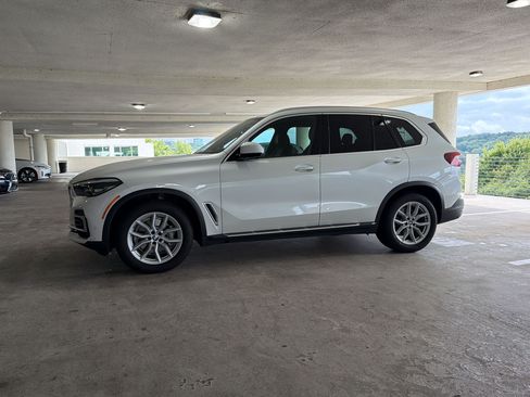 Used 2023 BMW X5 sDrive40i RWD image 2