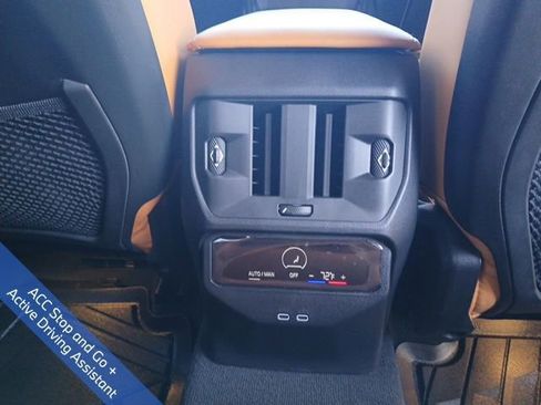 Certified 2025 BMW X3 xDrive30i w/ Premium Package image 15