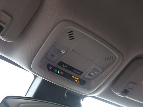 Used 2024 Chevrolet Malibu LT image 16