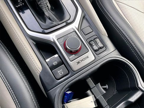 Used 2023 Subaru Forester Limited image 33