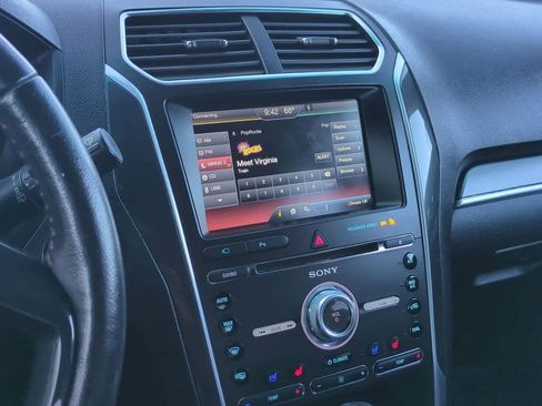 Used 2016 Ford Explorer Sport w/ Equipment Group 401A image 28