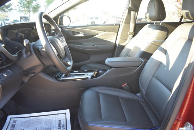 Used 2024 Buick Envista Sport Touring w/ Experience Buick Package FWD image 14