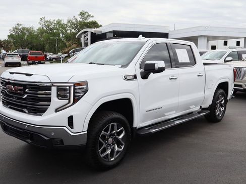 Certified 2024 GMC Sierra 1500 SLT w/ SLT Premium Plus Package AWD/4WD image 5