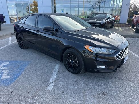 Used 2019 Ford Fusion SE w/ Equipment Group 151A image 39