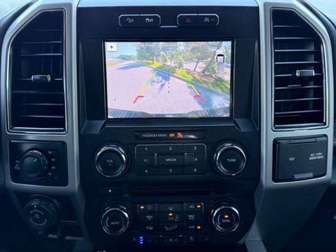 Used 2018 Ford F150 Lariat AWD/4WD image 31