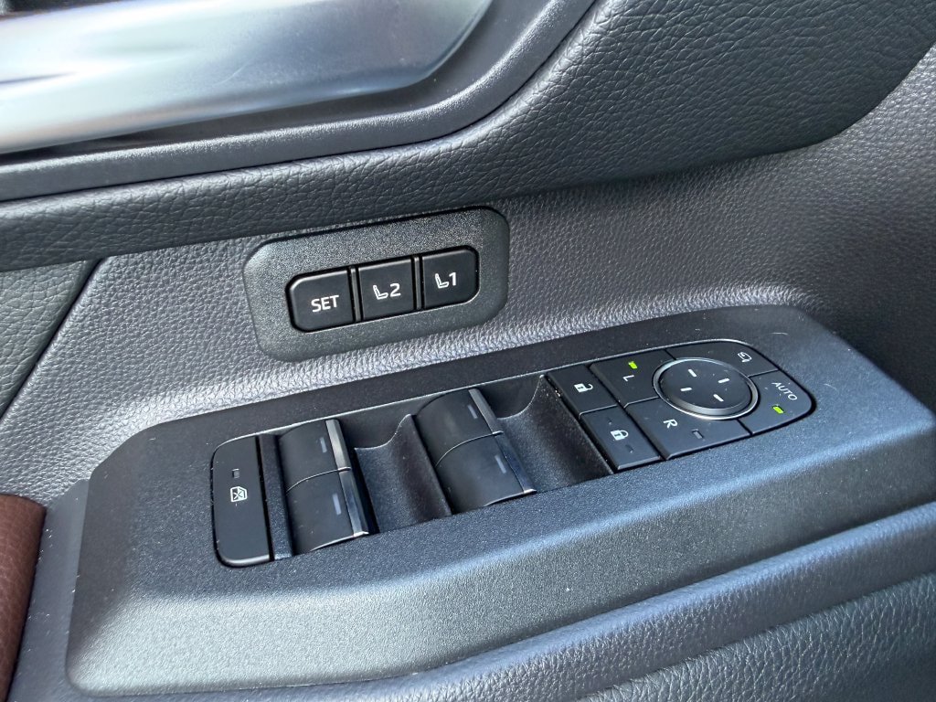 Used 2025 Toyota Land Cruiser w/ Premium Package AWD/4WD image 21