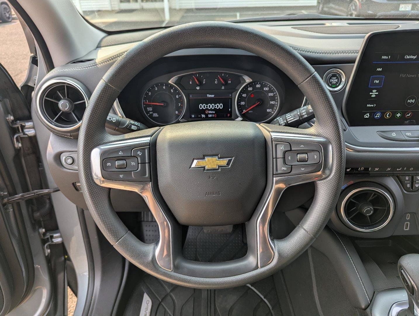 Used 2024 Chevrolet Blazer LT w/ Convenience Package FWD image 13