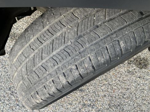 Used 2023 Jeep Grand Cherokee L Limited AWD/4WD image 21